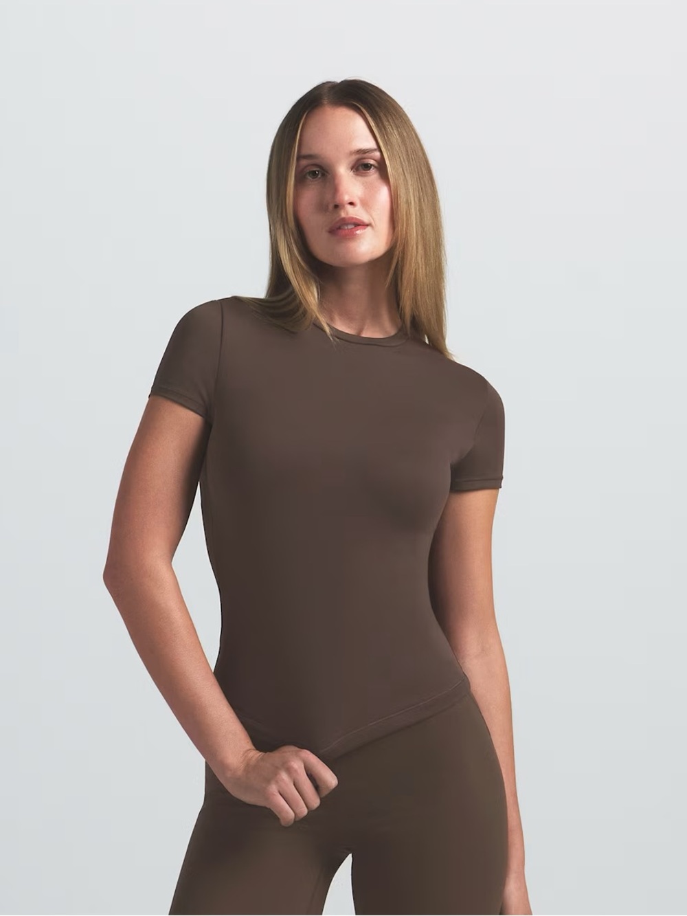 NikeSKIMS Matte Women's Padded Baby T-Shirt Brown Size M